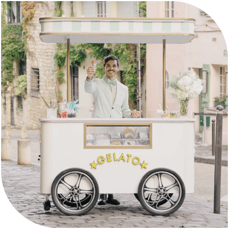 冰淇淋餐車創業 豪華頂棚的餐車設計 不只讓風格更有整體感 精緻度也更加分